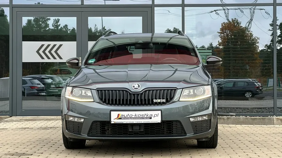 SKODA Octavia -