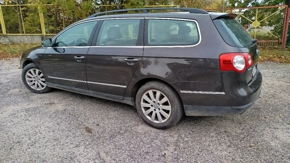 VOLKSWAGEN Passat -