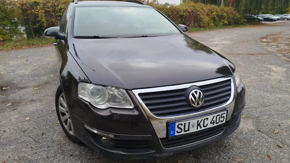 VOLKSWAGEN Passat -