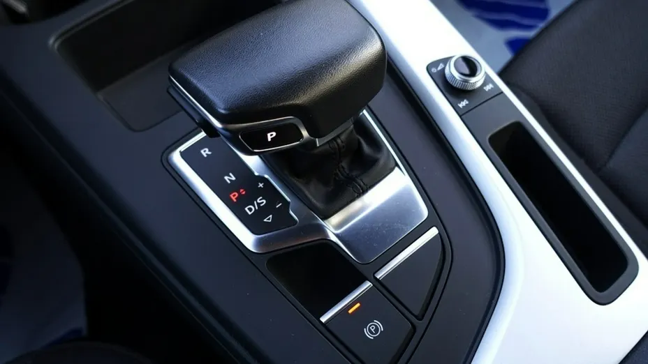 AUDI A4 -
