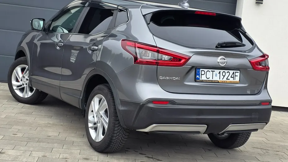 NISSAN Qashqai -