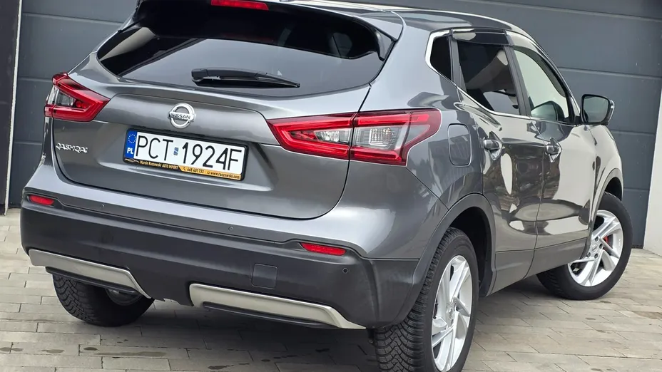 NISSAN Qashqai -
