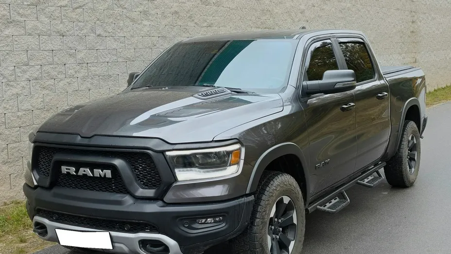 RAM 1500 -