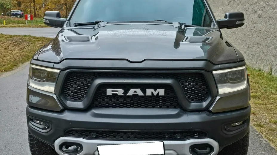 RAM 1500 -