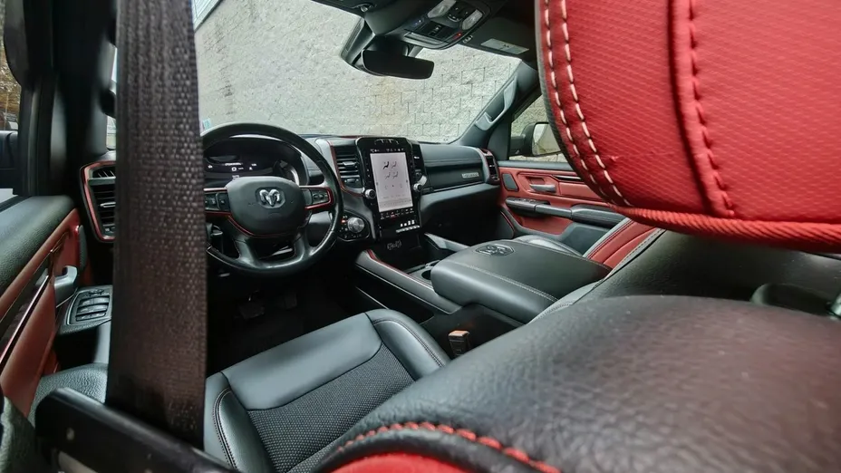 RAM 1500 -