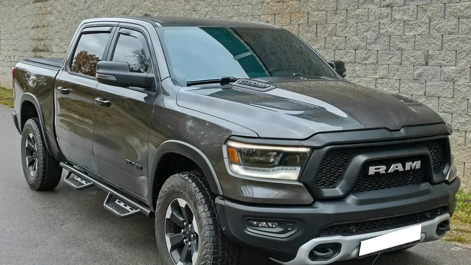 RAM 1500 -