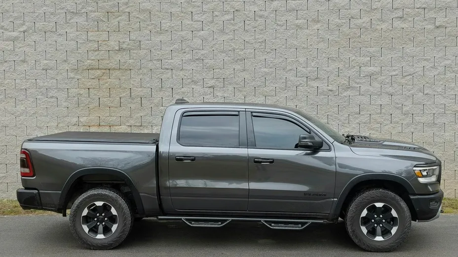 RAM 1500 -
