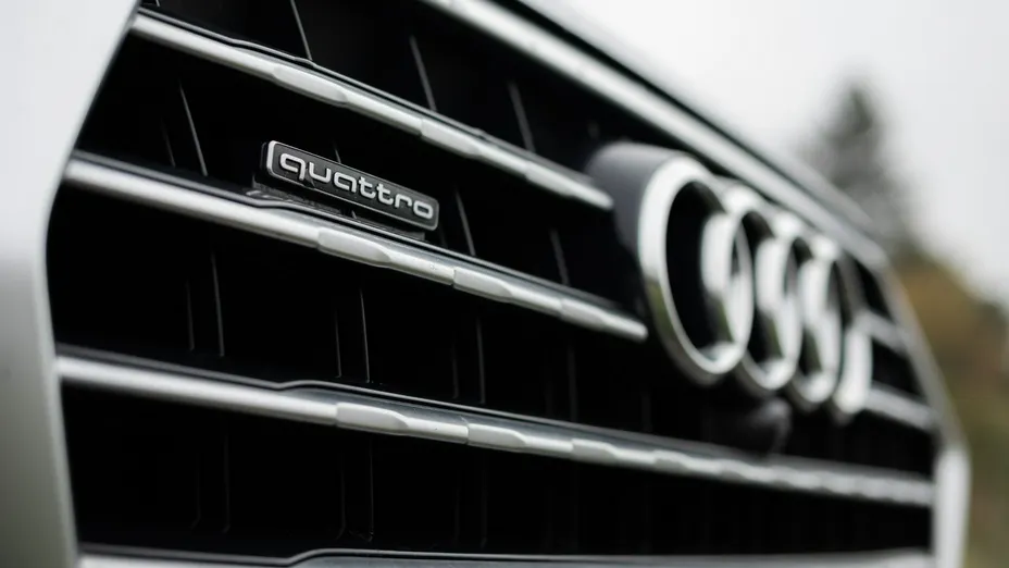 AUDI Q7 -