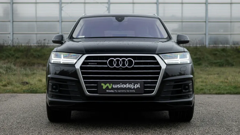 AUDI Q7 -