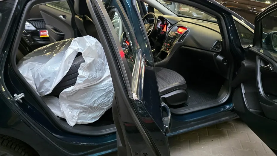 OPEL Astra -