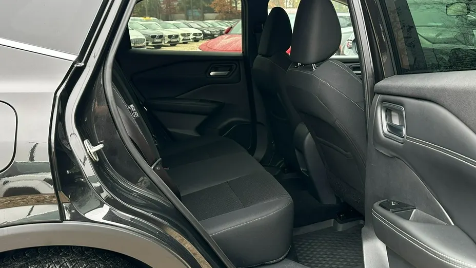 NISSAN Qashqai -