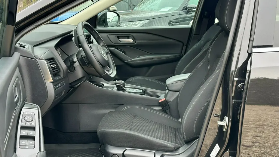 NISSAN Qashqai -