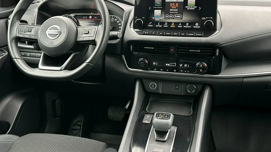 NISSAN Qashqai -