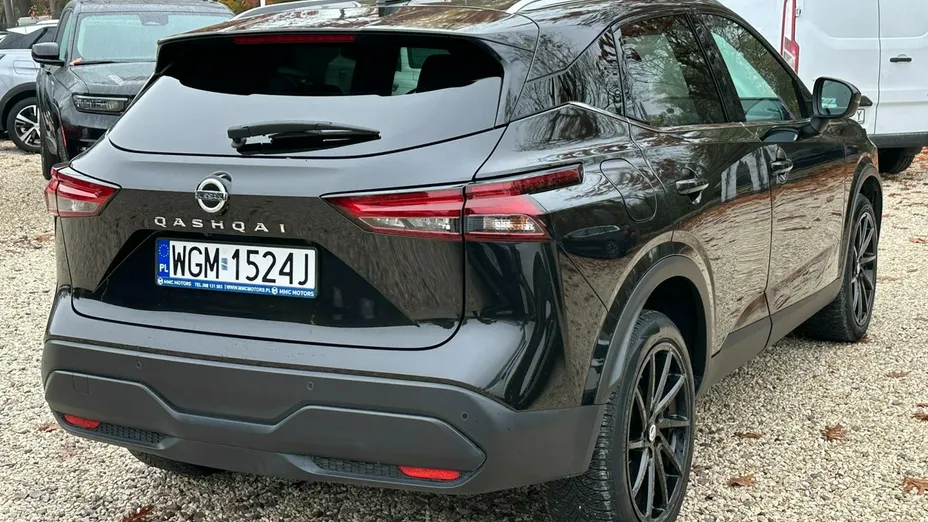 NISSAN Qashqai -