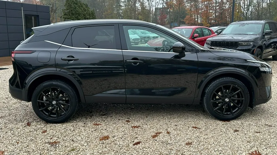 NISSAN Qashqai -