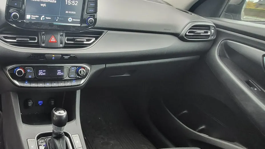 HYUNDAI i30 -