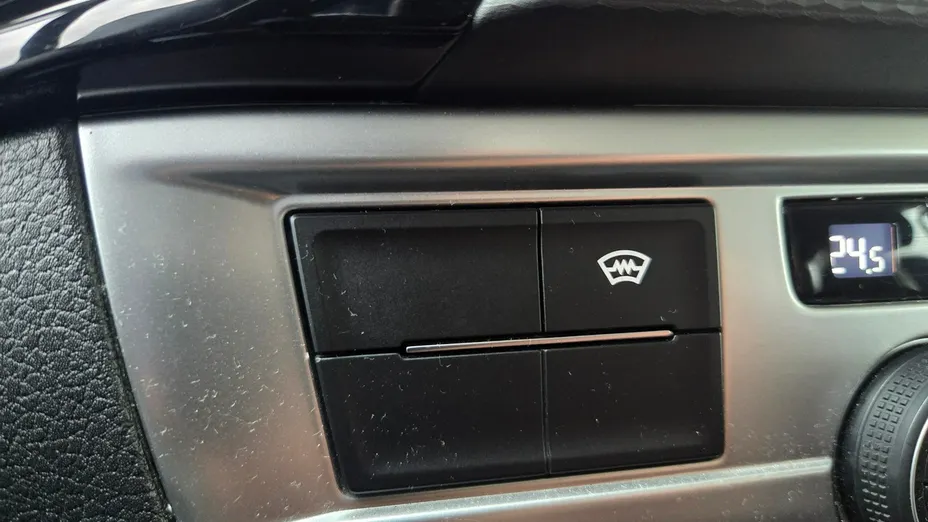 VOLKSWAGEN Multivan -