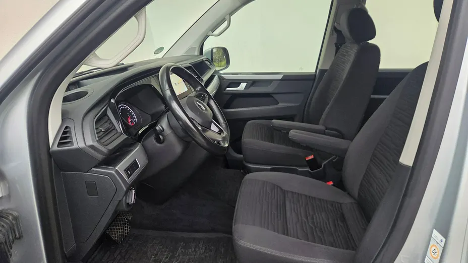 VOLKSWAGEN Multivan -