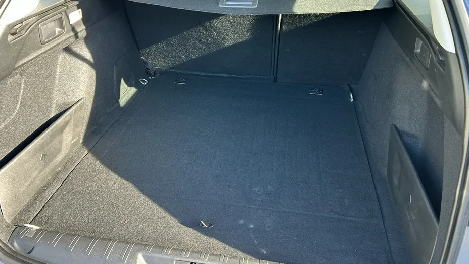 PEUGEOT 308 -