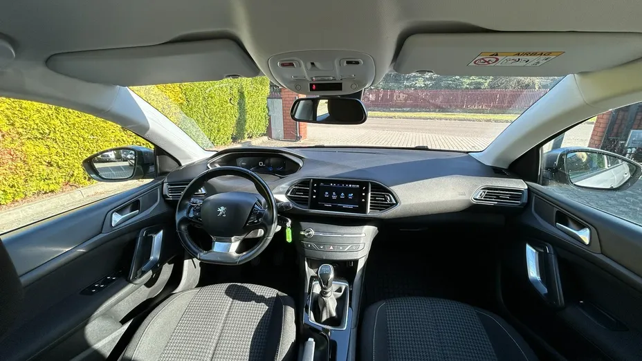 PEUGEOT 308 -