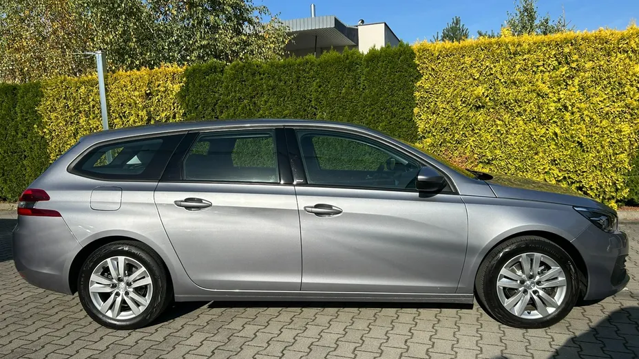 PEUGEOT 308 -