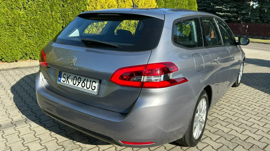 PEUGEOT 308 -