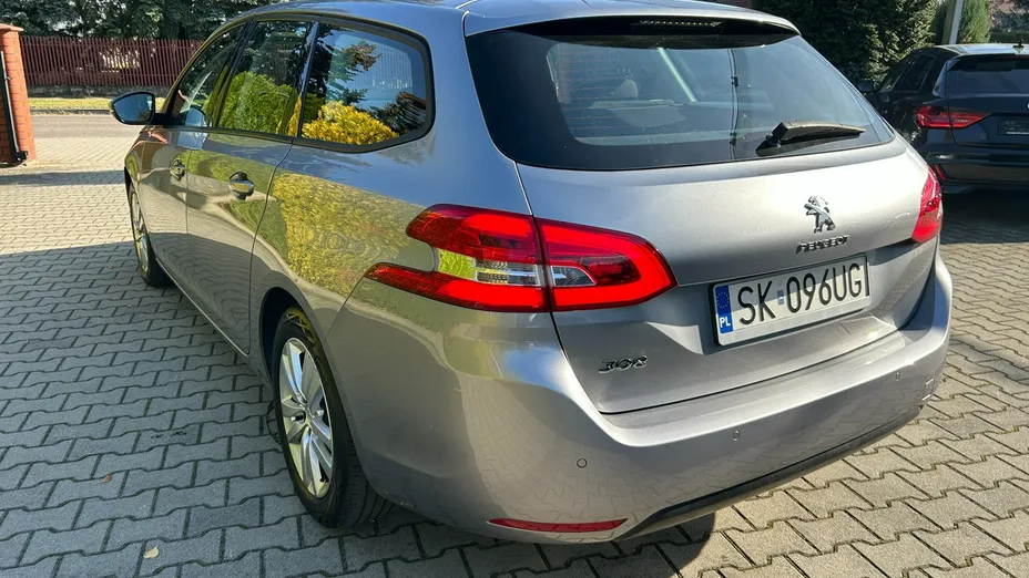 PEUGEOT 308 -