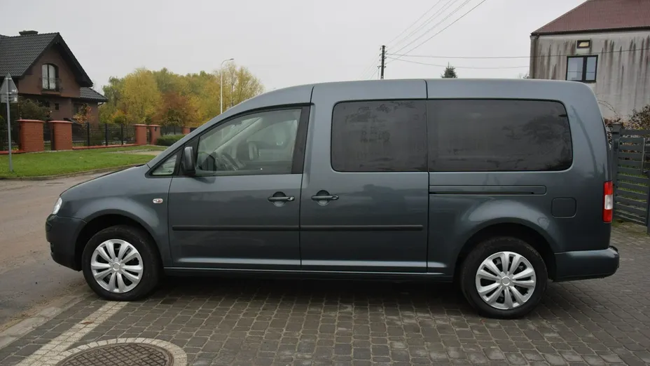 VOLKSWAGEN Caddy -