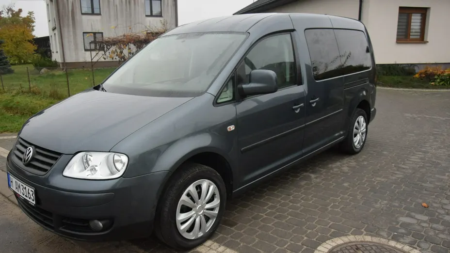 VOLKSWAGEN Caddy -