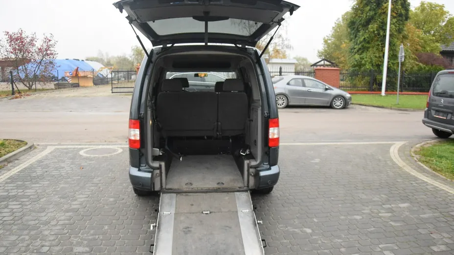 VOLKSWAGEN Caddy -