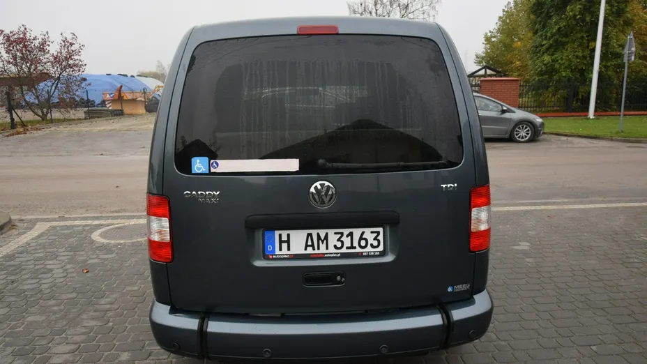 VOLKSWAGEN Caddy -