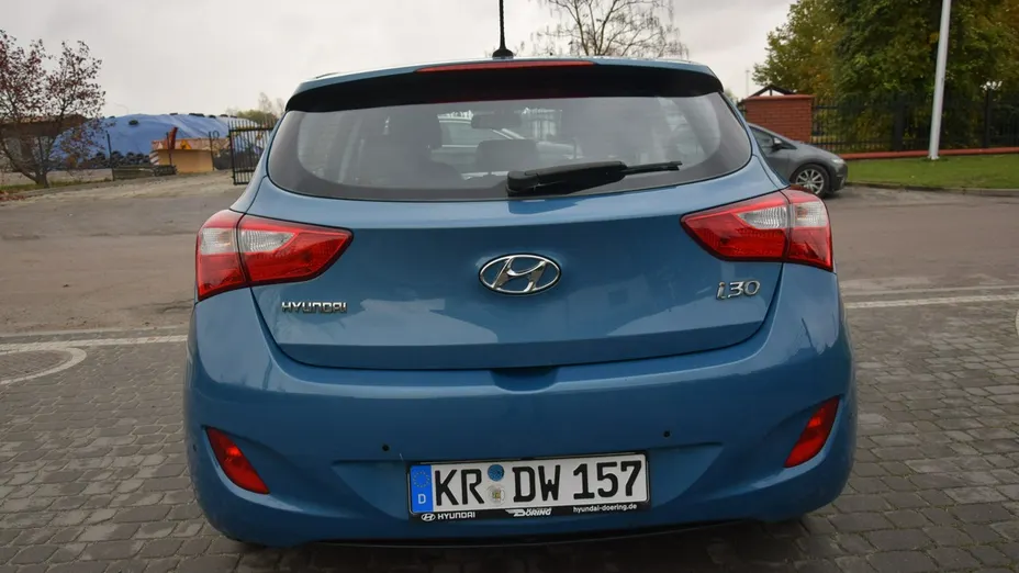 HYUNDAI i30 -