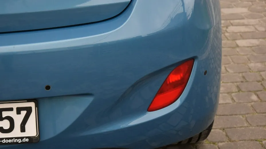 HYUNDAI i30 -