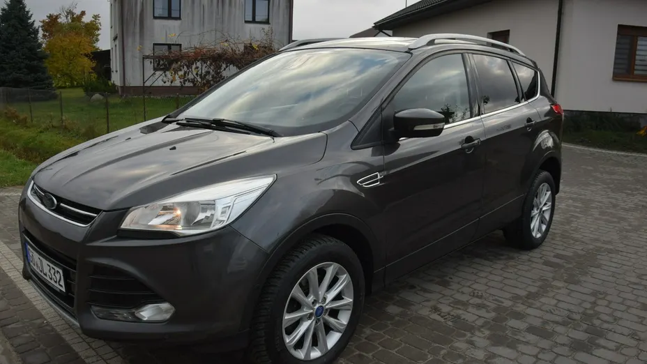 FORD Kuga -