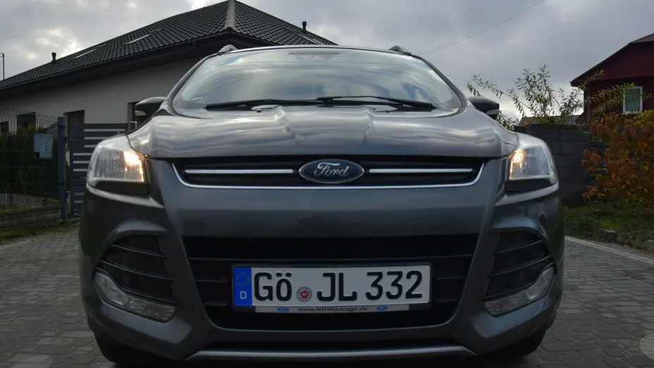 FORD Kuga -
