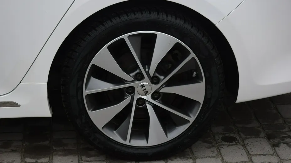 KIA Optima -