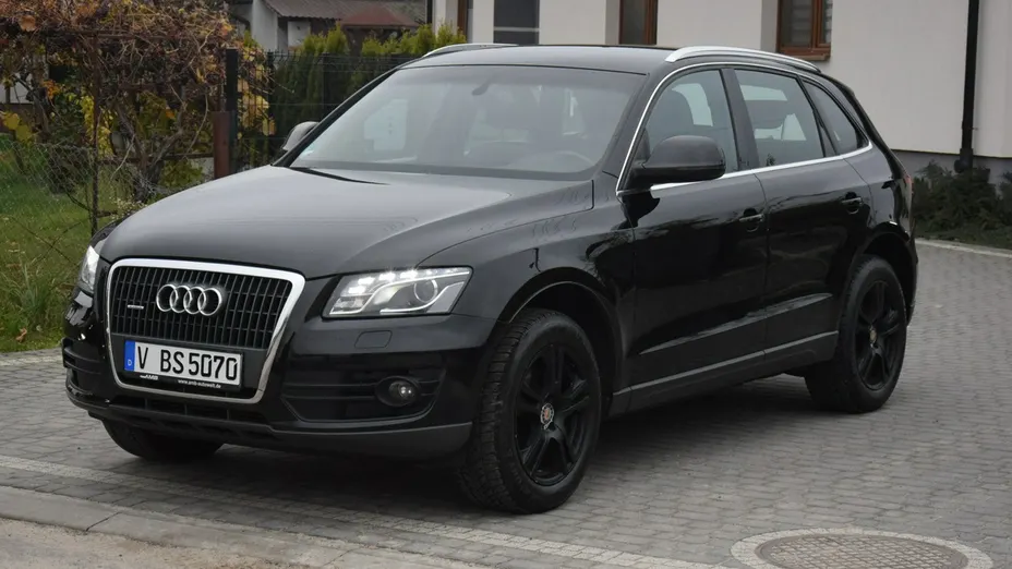 AUDI Q5 -
