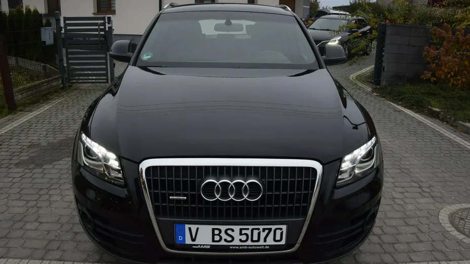 AUDI Q5 -