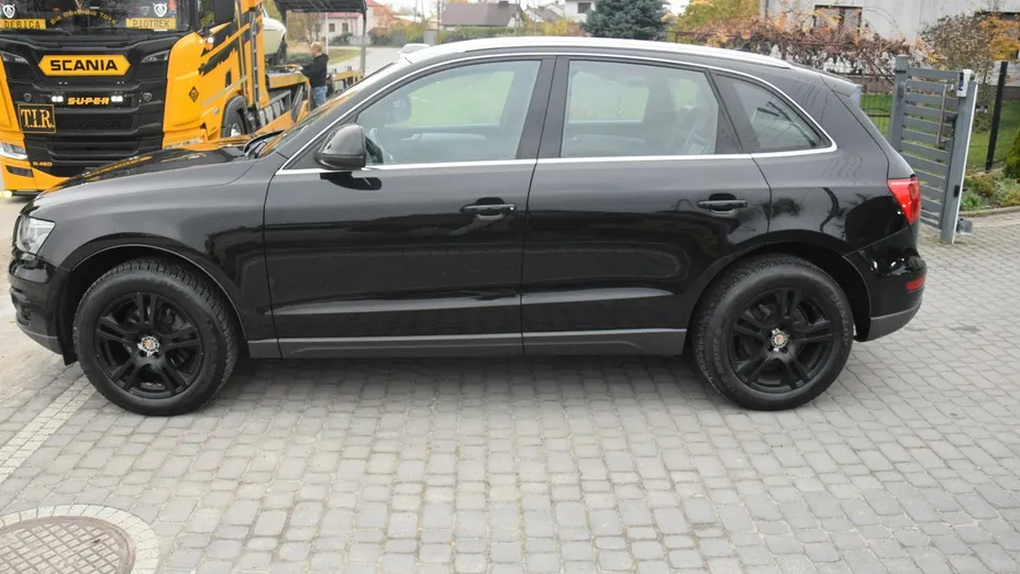 AUDI Q5 -