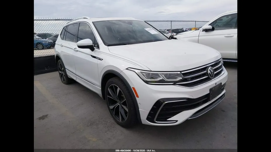 VOLKSWAGEN Tiguan -