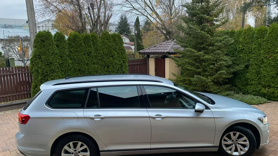 VOLKSWAGEN Passat -
