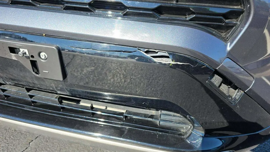 TOYOTA RAV4 -