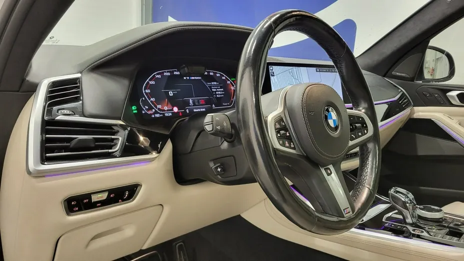 BMW X7 -