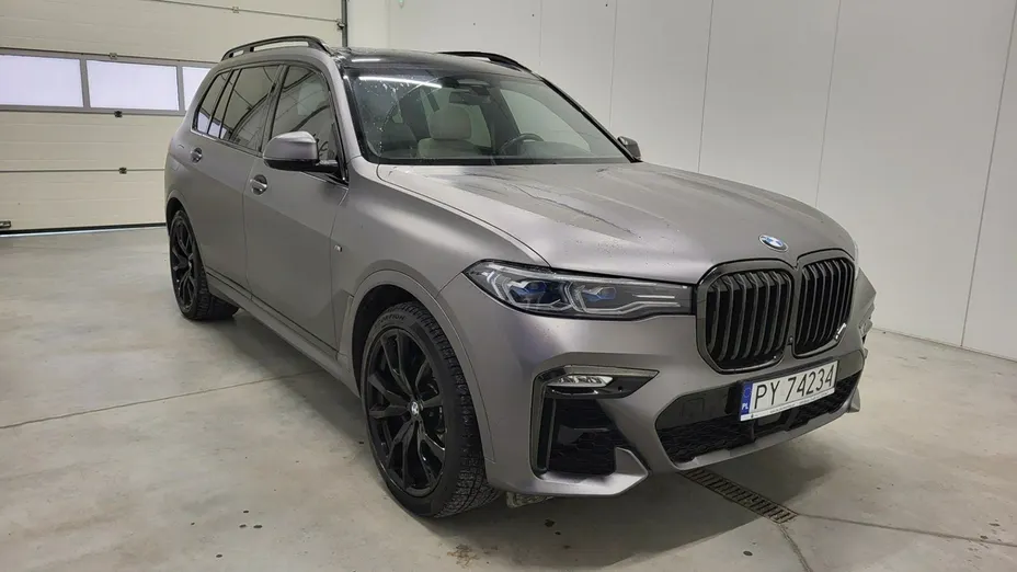 BMW X7 -
