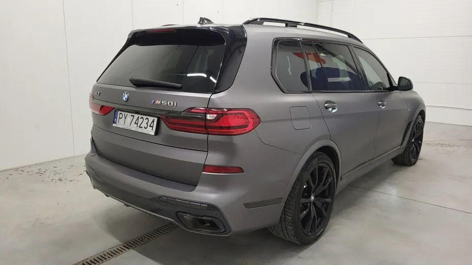 BMW X7 -