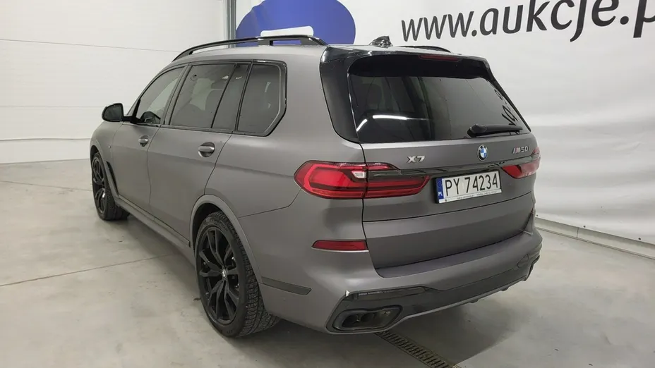 BMW X7 -