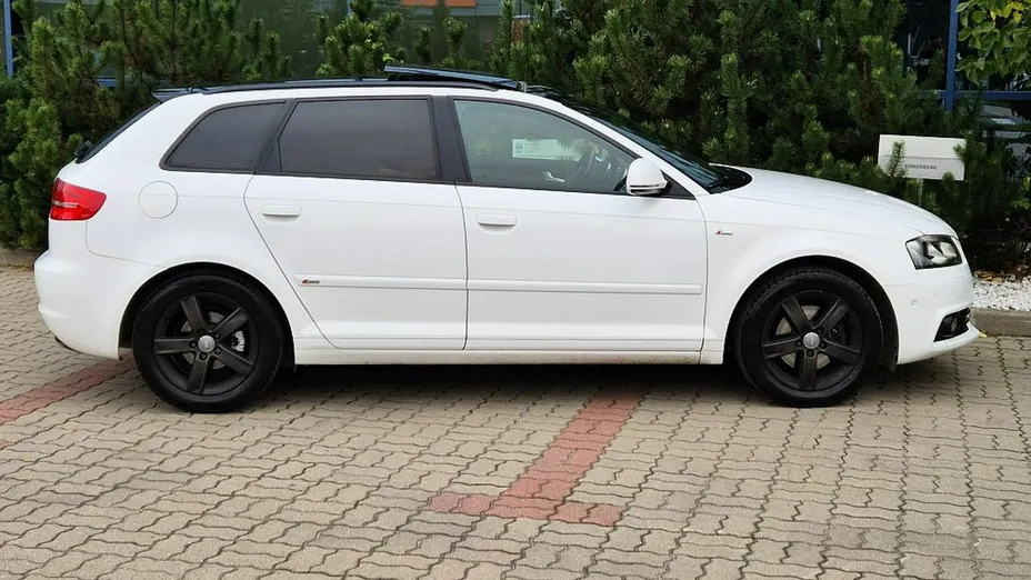 AUDI A3 Sportback -