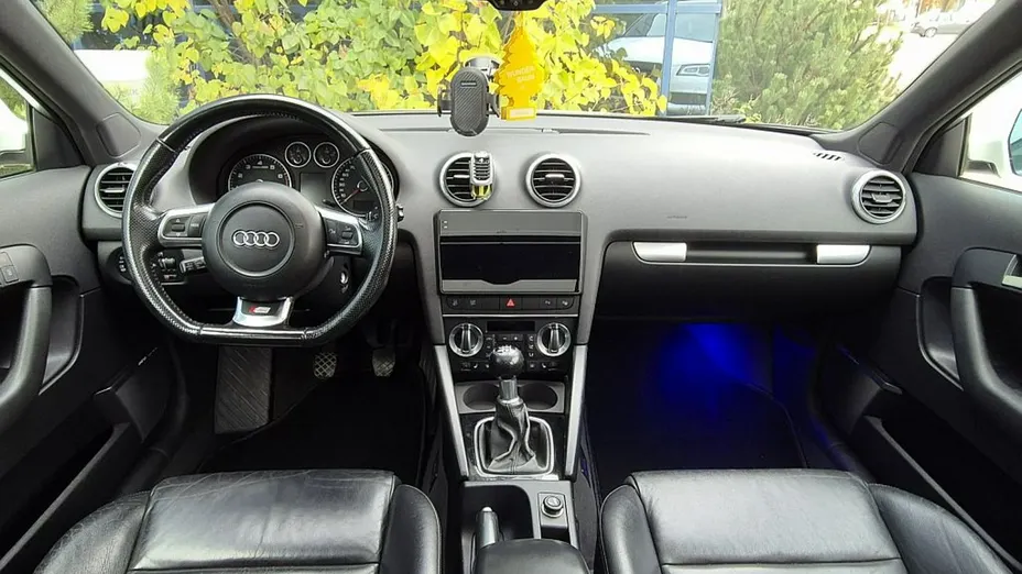 AUDI A3 Sportback -