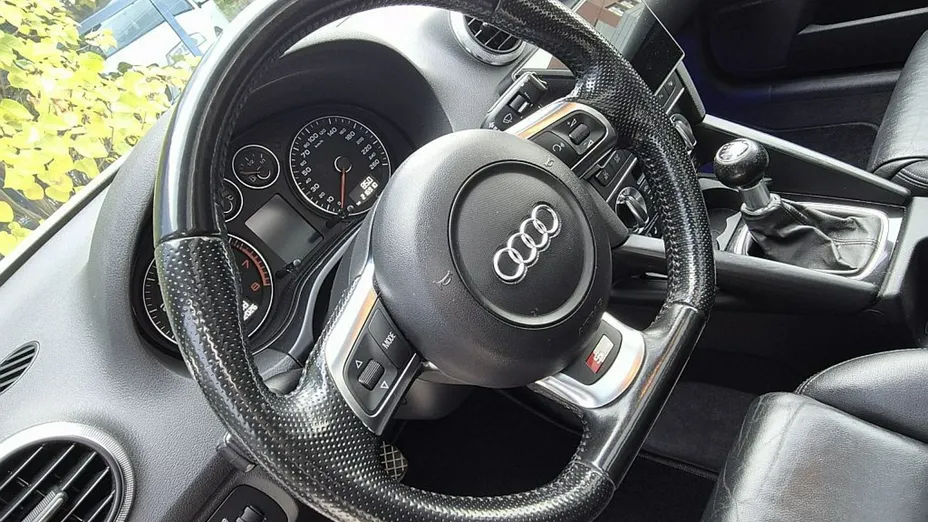 AUDI A3 Sportback -