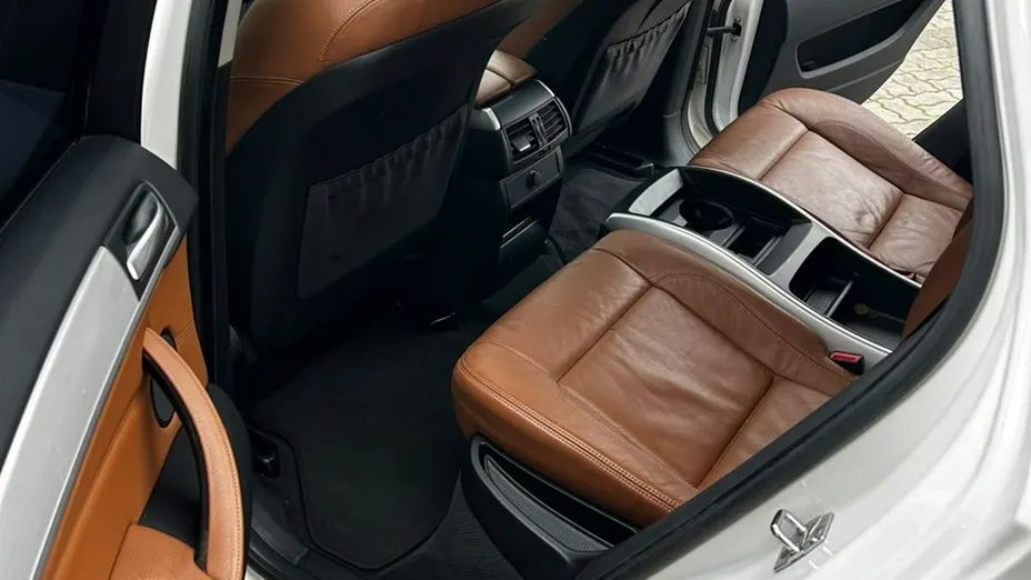 BMW X6 -